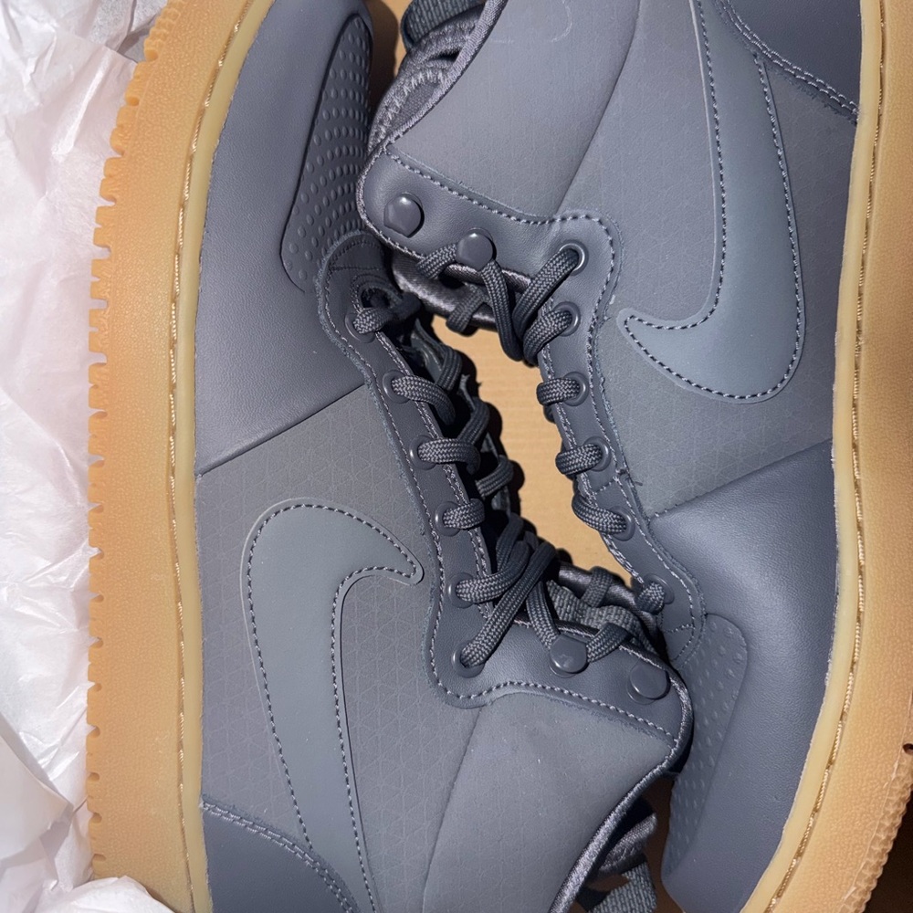 Nike Gray High-Top Sneakers size men’s 8